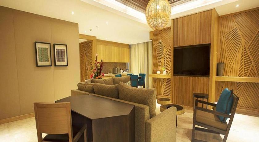 The Rinra Otel Makassar Dış mekan fotoğraf