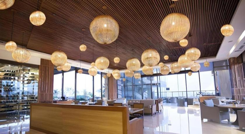 The Rinra Otel Makassar Dış mekan fotoğraf