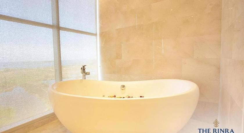 The Rinra Otel Makassar Dış mekan fotoğraf