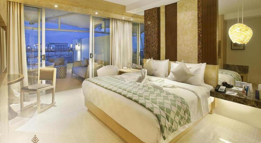 The Rinra Otel Makassar Dış mekan fotoğraf