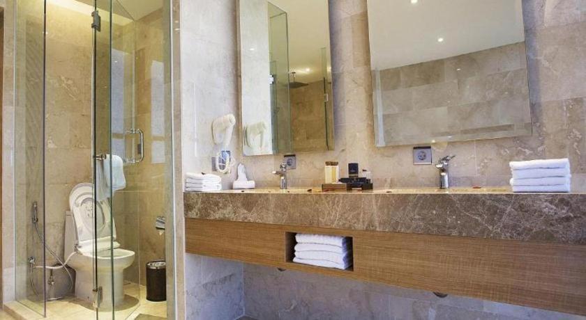 The Rinra Otel Makassar Dış mekan fotoğraf