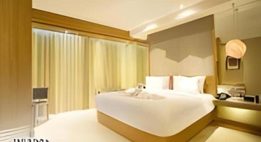 The Rinra Otel Makassar Dış mekan fotoğraf