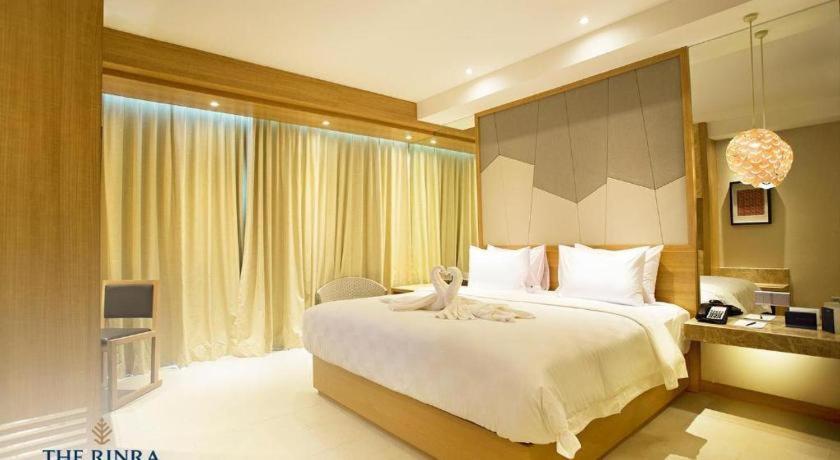 The Rinra Otel Makassar Dış mekan fotoğraf