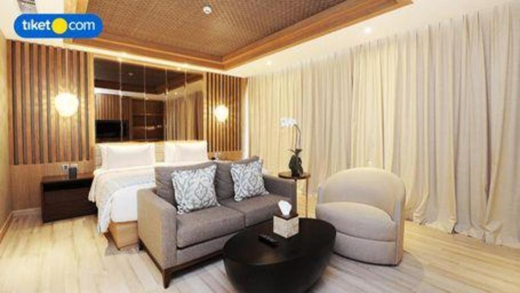 The Rinra Otel Makassar Dış mekan fotoğraf